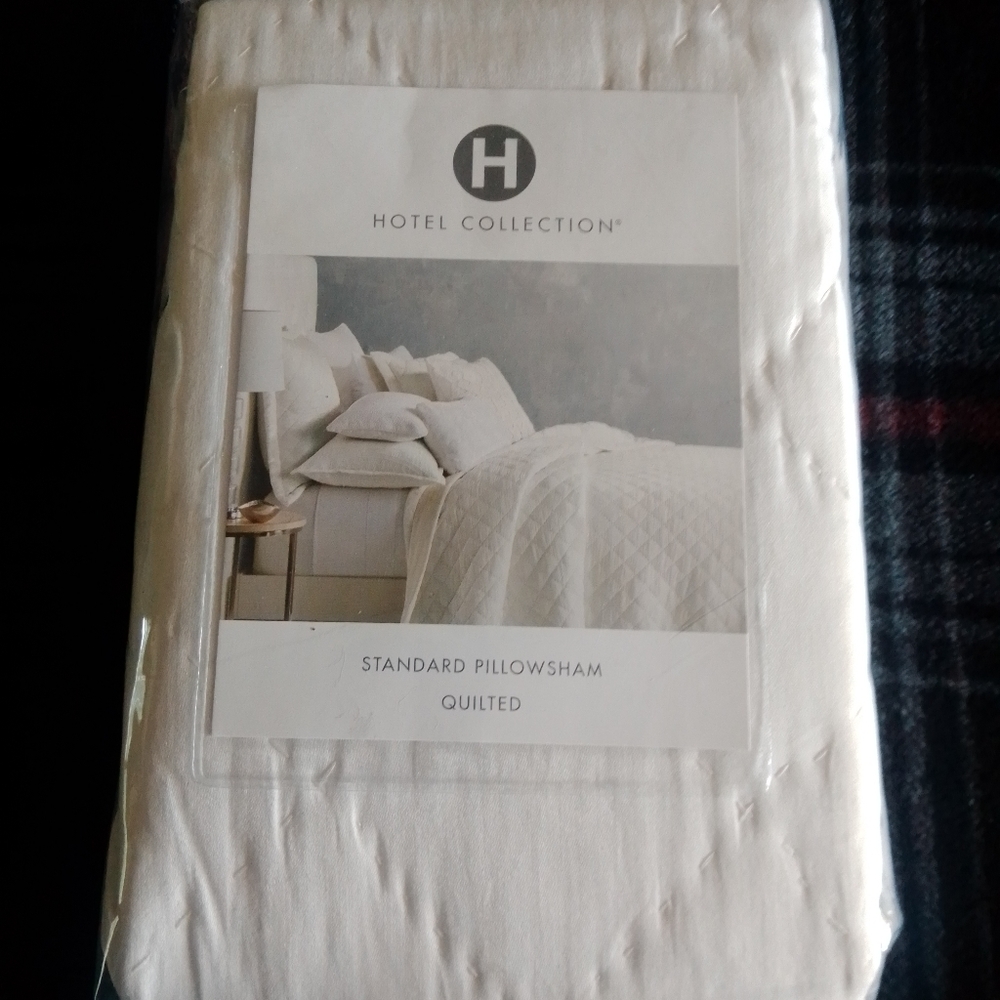 Standard pillowsham quilted
